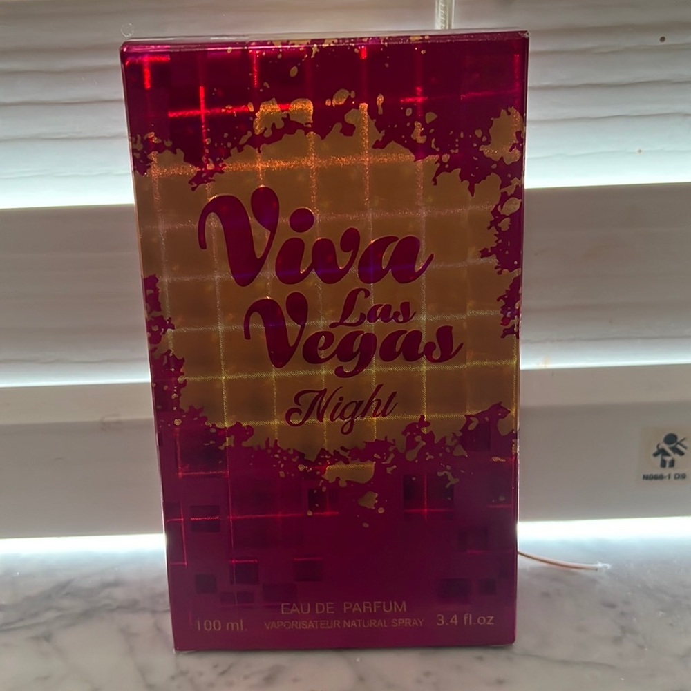 Viva Las Vegas Night women's designer 3.4 oz perfume by Mirage Brands